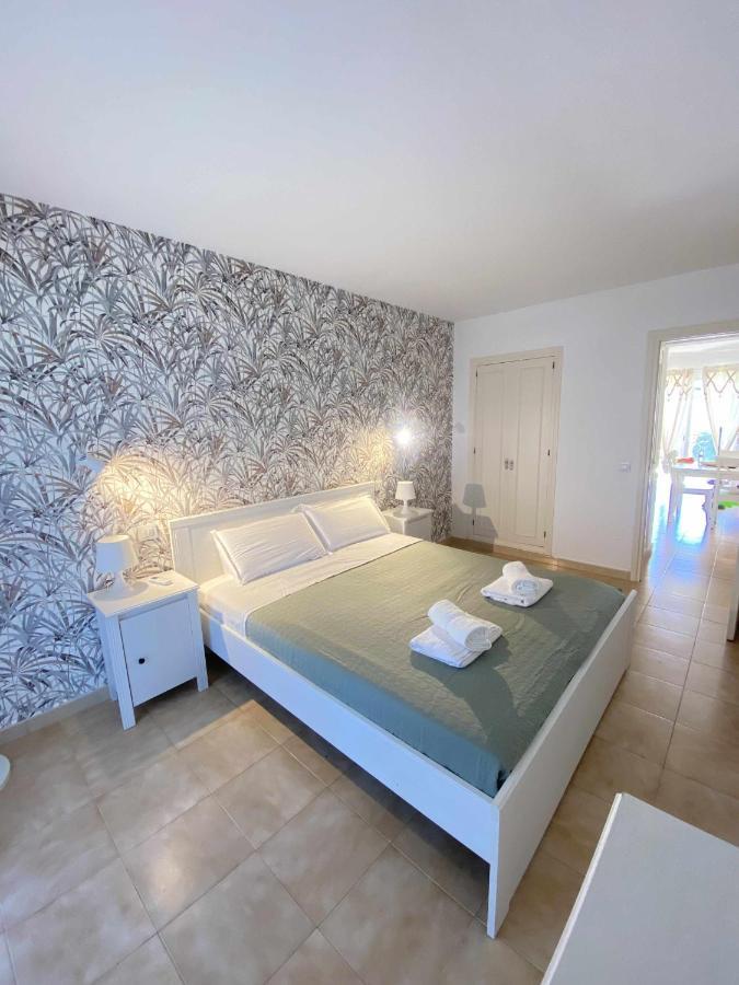 Apartamento Bajo Con Piscina Macarella Кала-эн-Бланес Экстерьер фото